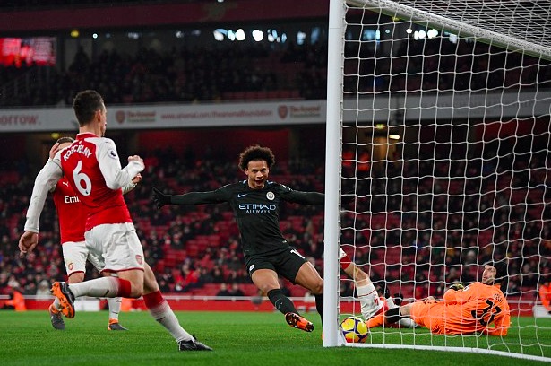 卡拉格：萨内的盘带让人想起巅峰期的吉格斯