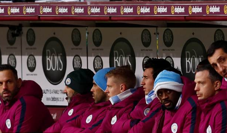 英超累计坐替补席时间榜单：索兰克、亚亚-图雷进入前十