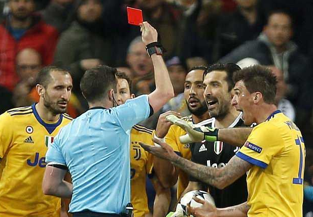 贝纳蒂亚：现在的足坛让我感觉越来越恶心