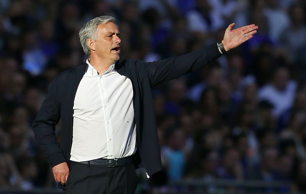 穆帅：切尔西配不上胜利，他们在禁区前堆了八九名球员