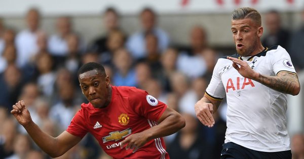 曼晚：曼联和热刺商讨互换马夏尔和托比