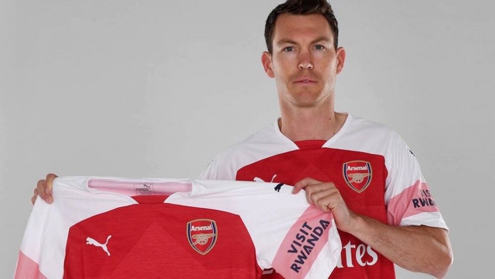 官方：尤文右后卫利希施泰纳加盟阿森纳，将身披12号球衣