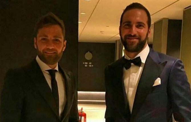 经纪人：伊瓜因不去切尔西，他和C罗搭档很棒