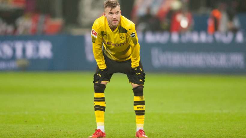 亚尔莫连科和西汉姆签约四年，转会费2500万