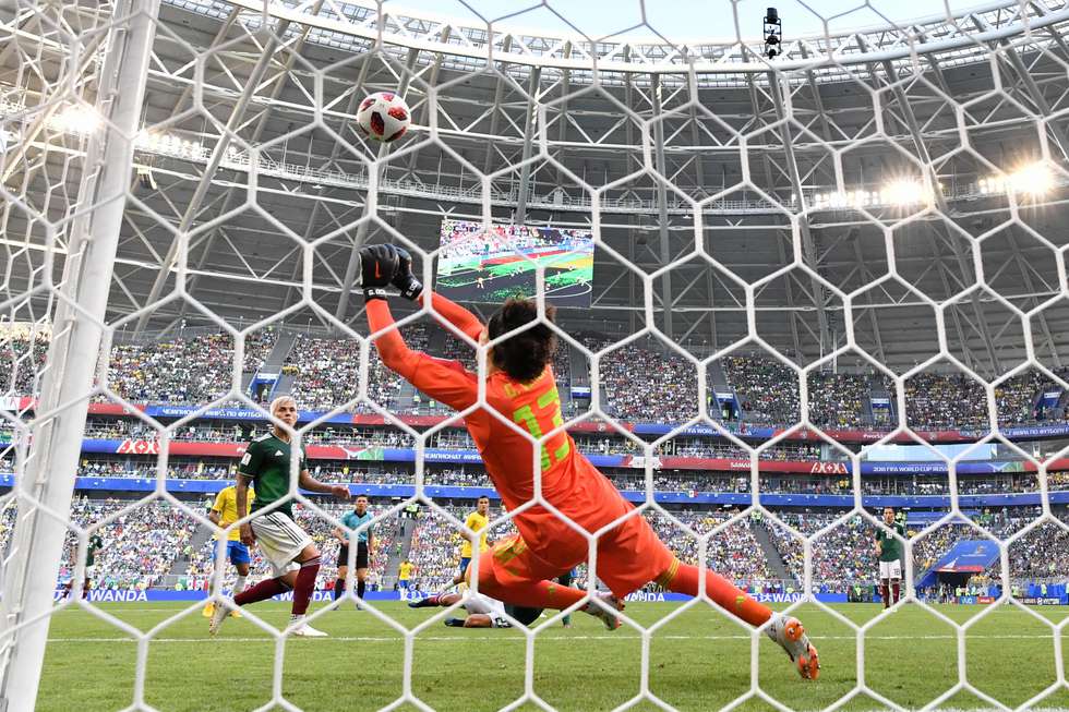 内马尔：奥乔亚是伟大门将，但我是巴西人，我永不放弃